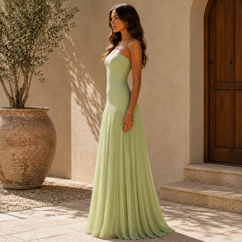 ALEXIA™ | Elegancia Sofisticada que Estiliza con Delicadeza